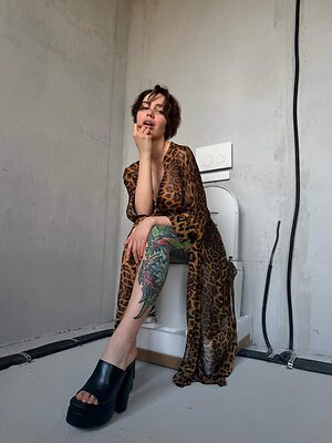 Toma Zhdanova leaked photo #9
