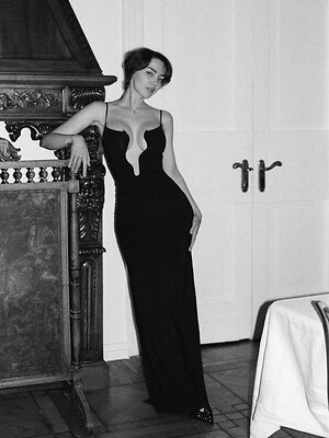 Toma Zhdanova leaked photo #25