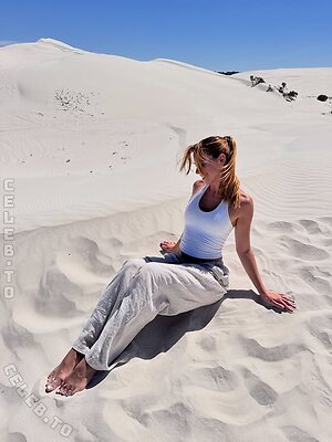 Tonia Goldmann Nude Leaked Photo #3