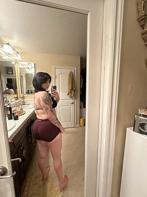 tooturnthailey leaked photo #2