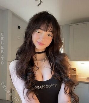 toxictenshi Nude Leaked Photo #9