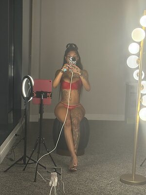 Trapsweetyy leaked photo #3
