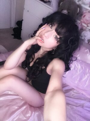 Traumad0llx leaked photo #61