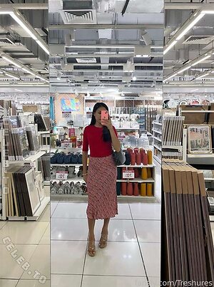 treshures Nude Leaked Photo #24