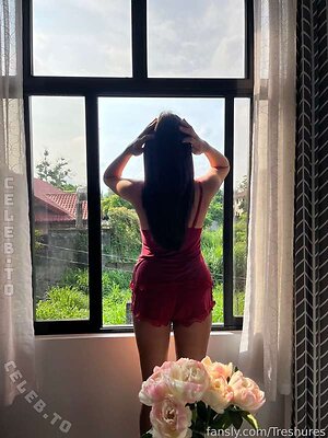 treshures Nude Leaked Photo #25