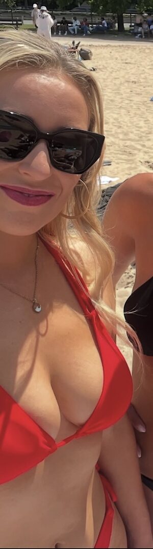 Tricia Whitaker leaked photo #6