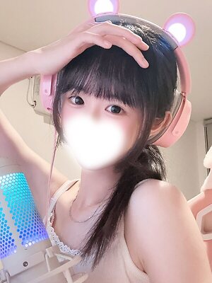 Trisha Morow leaked photo #8