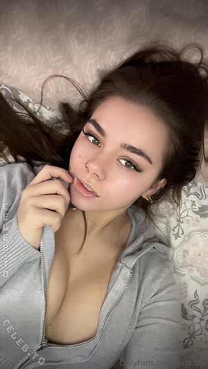 Trixxybae photo