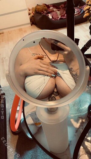 Tschasman Nude Leaked Photo #7