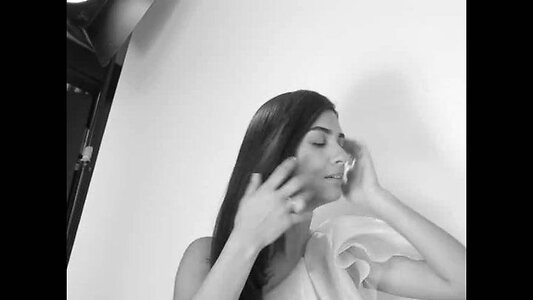 Tuba Büyüküstün leaked photo #9
