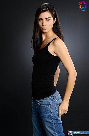 Tuba Büyüküstün leaked photo #66