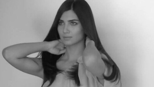 Tuba Büyüküstün leaked photo #223