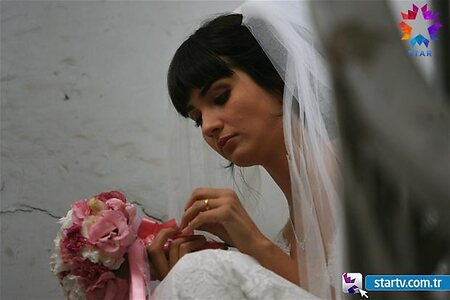 Tuba Büyüküstün leaked photo #292