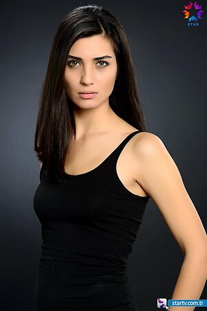 Tuba Büyüküstün leaked photo #337