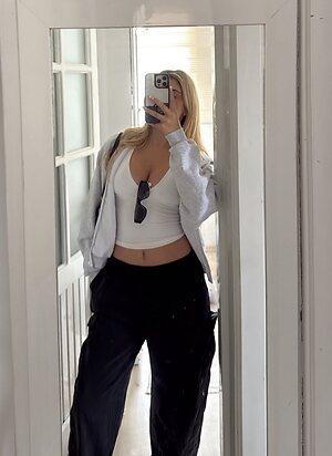 tugcecemrecev leaked photo #2