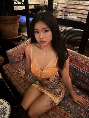 Tuyxzi Nude Leaked Photo #2