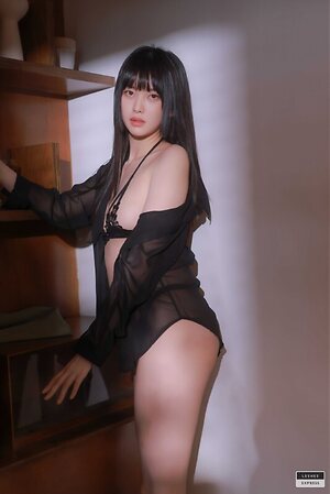 TV leaked photo #32