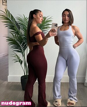 Twinsb_fit leaked photo #2