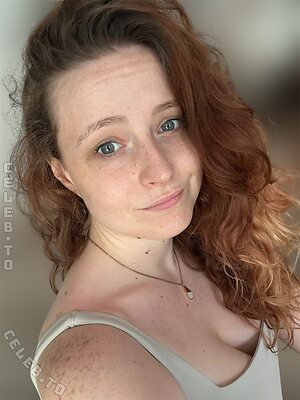 Twostonelol Nude Leaked Photo #5