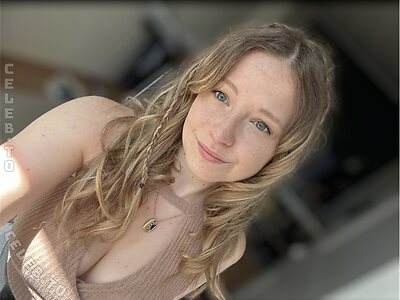 Twostonelol Nude Leaked Photo #6