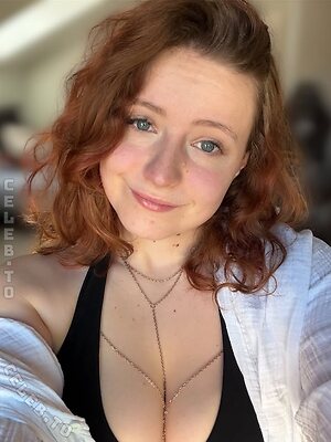 Twostonelol Nude Photos