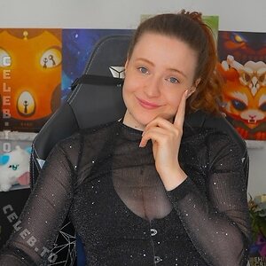 Twostonelol photo