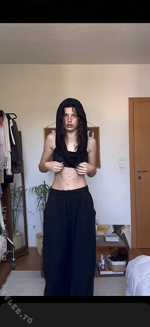 Tynnamaus Nude Leaked Photo #4