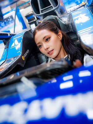 Tzuyu leaked photo #43
