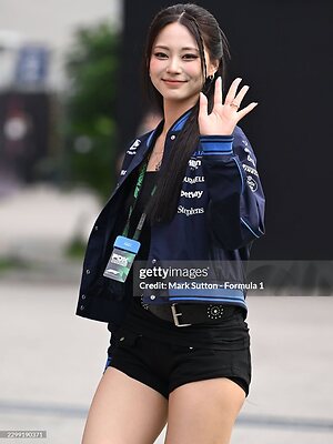 Tzuyu leaked photo #71