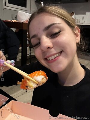 U-lucyuwu Nude Leaked Photo #61