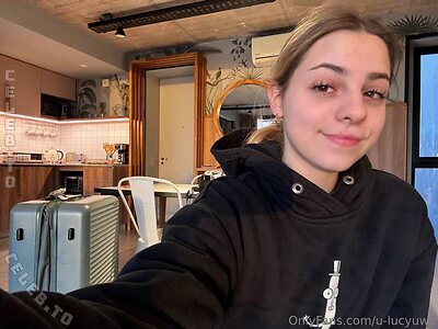 U-lucyuwu Nude Leaked Photo #74