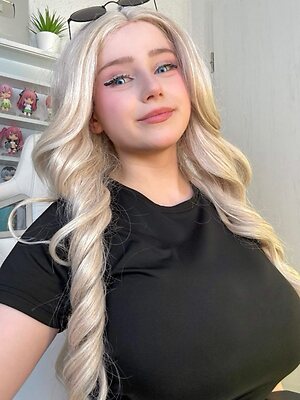 Upminaa leaked photo #48