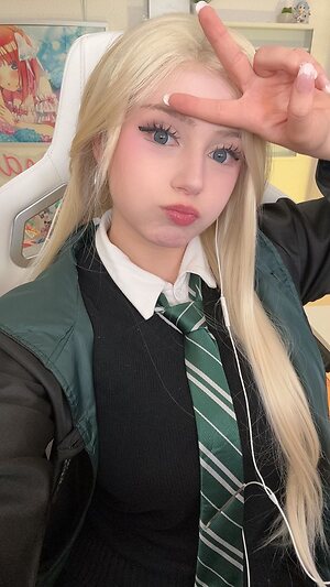Upminaa leaked photo #98