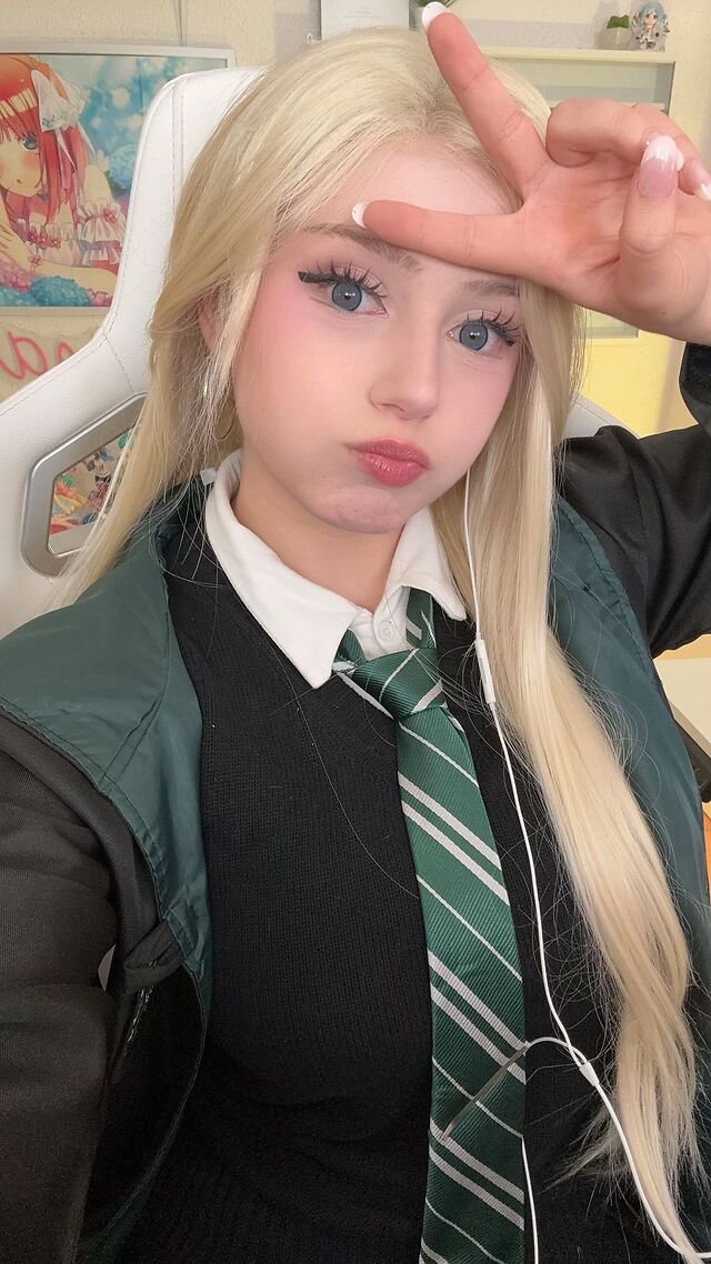 Upminaa leaked photos