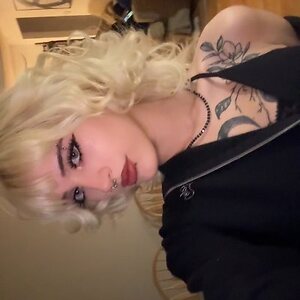 Urlunaa leaked photo #2