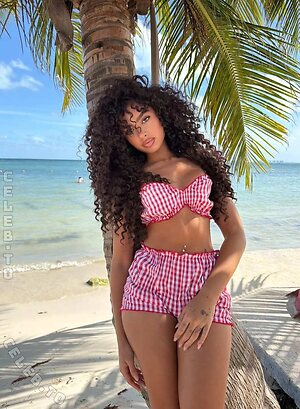 V7ena Nude Leaked Photo #4