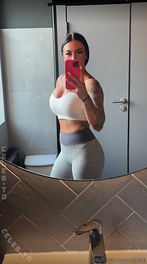 Vaja91 / vanessa_janine91 photo