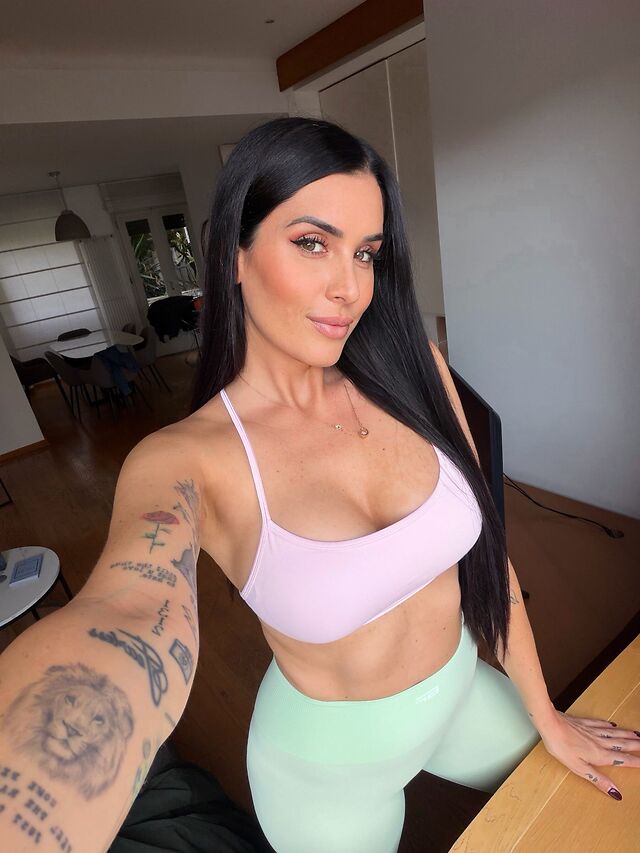 Valentina Vignali leaked photos