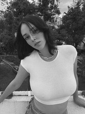 valeria.m.ar leaked photo #19