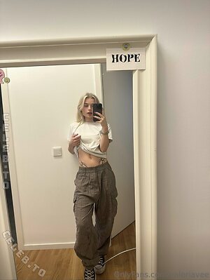 valeriavee Nude Leaked Photo #19