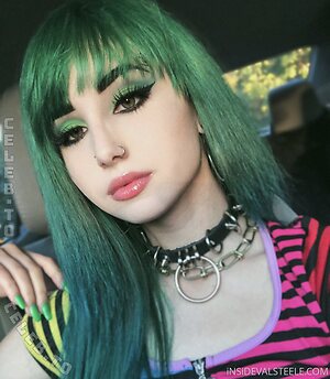 Valerica Steele photo