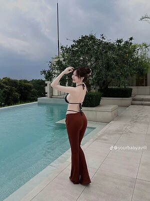 Valerie Avril leaked photo #2