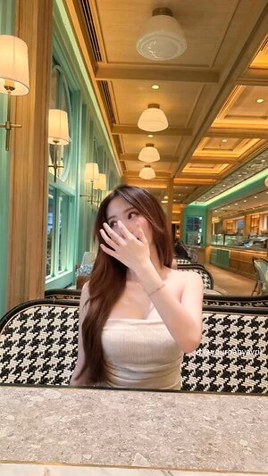 Valerie Avril leaked photo #7