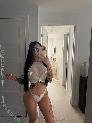 Valerie Cossette leaked photo #330