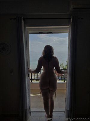 Valeriehartxoxo leaked photo #4
