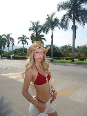 Valery Lagos leaked photo #2