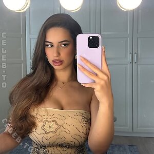 vali030 Nude Leaked Photo #2