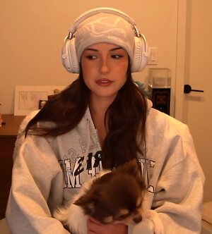 valkyrae assistant leaked photo #26