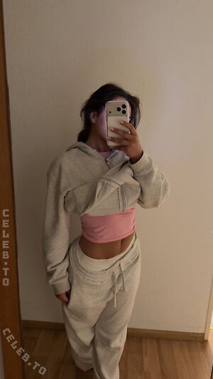 valonaash Nude Leaked Photo #76