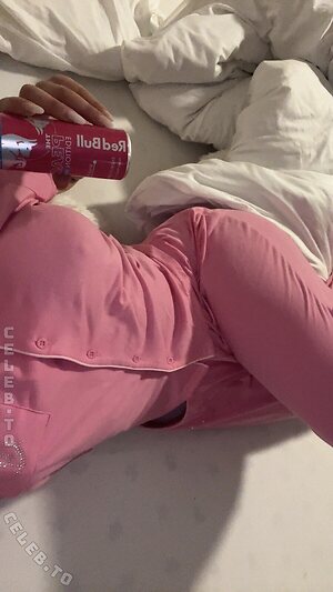 valonaash Nude Leaked Photo #94